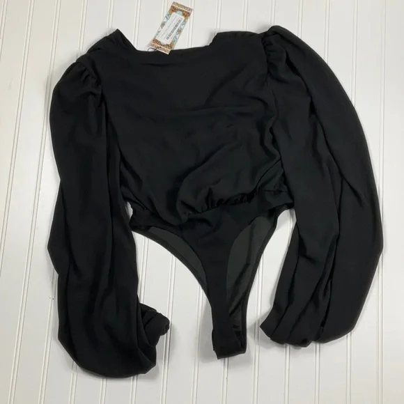 NWT- RUCHED WAIST VOLUME SLEEVE BODYSUIT. Size 4 - Picture 8 of 8